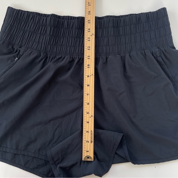 Abercrombie & Fitch YPB Women's Black High Rise Sporty Shorts Size Large - Picture 7 of 8